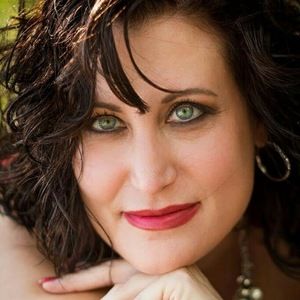 Meet your Posher, Deanna